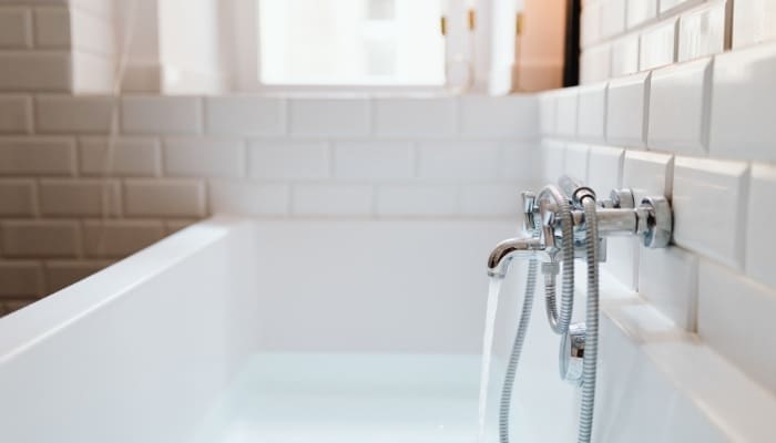 Plumbing-bathroom-white-bathtub